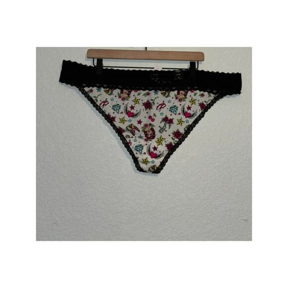 Torrid NWT 2X 2  g-string second skin star girl lace trim - Picture 1 of 1